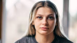 Women Explain Why They Became Tradwives