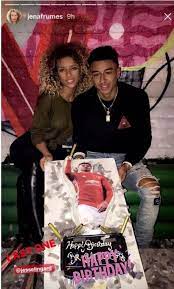 With jesse lingard preparing to hit the pitch with his england squad, some fans have been wondering if the footballer is footloose and fancy free or if he has a girlfriend. Man Utd Ace Jesse Lingard Given Red Card By Girlfriend Three Months After Fan Fling Was Revealed