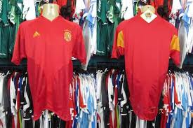 Preço normal r$ 150,00 r$ 240,00 3x de r$ 50,00 38% off. Brecho Do Futebol Espanha 2004 Camisa Titular Tamanho G
