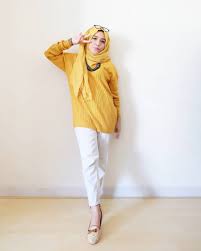 May 28, 2021 · jika standarnya bustier yang melekat membentuk tubuh bagian atas wanita dipakai sebagai inner alias dalaman. Trend Baju Wanita 2017 Untuk Tampil Modis Dan Trendy