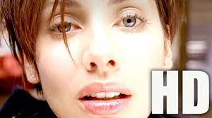 She was born as natalie jane imbruglia to elliot imbruglia and mother maxene anderson. Natalie Imbruglia Torn Official Video Hd Remastered Youtube