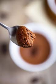 Mousse Au Chocolat Parfaite Recette Sans Gluten Un Dejeuner De Soleil Recette En 2020 Mousse Au Chocolat Recette Recettes De Mousse