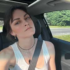 Mona Beaty's Instagram, Twitter & Facebook