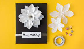 If you enjoy sending cards to family and friends, and these budget handmade card making ideas will help you save money and use your creative skills at the same time. 13 Easy Card Making Ideas That Take 30 Minutes Or Less
