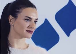 Елена исинбаева решилась на кардинальные перемены. 37 Letnyaya Elena Isinbaeva Vzyalas Za Kist Volgasib Livejournal