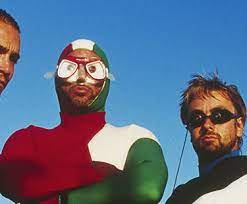 Два друга — энцо молинари и жак майоль — вместе росли на одном из греческих островов. Huit Choses Que Vous Ignorez Encore Sur Le Grand Bleu De Luc Besson