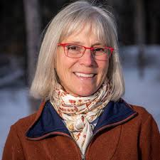 Debbie Clarke's Instagram, Twitter & Facebook