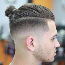 Maybe you would like to learn more about one of these? Undercut Degrade Homme Cheveux Long Attache Man Bun Haircut Man Bun Hairstyles Long Hair Styles Men