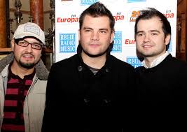 Check spelling or type a new query. Le Tin Ascunse Ele Sunt Partenerele Artistilor Din 3rei Sud Est Adpm