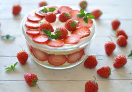 簡単なのに凝ってる風に見える♡お祝いにぴったりの「いちごたっぷりスコップケーキ」 | michill byGMO（ミチル）