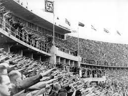 1936 fanden die olympischen sommerspiele im nationalsozialistischen deutschland statt. Stichtag 1 August 1936 Hitler Eroffnet Die Olympischen Spiele In Berlin Stichtag Wdr