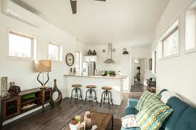 Sarah richardson's 16 best living rooms ever. Hgtv Tiny House Hunters Transitional Living Room Portland By Tiffany Home Design Houzz