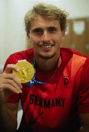 Tokyo Marathon Runner's Achievement and Medal