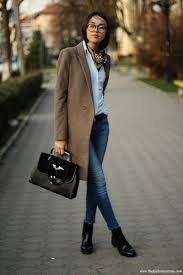 Jeans will be perfect for any occasions, so you can boldly pair jeans with chelsea boots and add a turtleneck or simple sweater to them, a tweed or navy with white shirt, crop jeans, long cardigan and brown bag. Pin By Shireen Ahmad On Looks Casual Fashion Casual Chic Asos Fashion