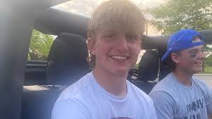 Dublin Jerome's Marek Tzagournis would rather pass than shoot, breaks Ohio  scoring record