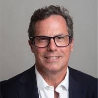 Robert Kellow's Instagram, Twitter & Facebook