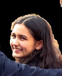 Cari Davis's Instagram, Twitter & Facebook