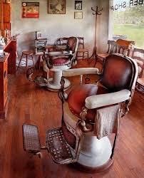 Pin By Y Pompeii On Barber Poles Trade Signs Old Primitives Barber Barber Chair Vintage Barber