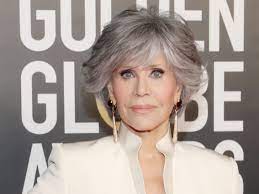 A mere three and a half hours into the interminable ceremony, the actress breezed onstage, slinging the crimson red coat she wears during. Jane Fonda Wore 9 Mascara To The 2021 Golden Globes See Photos Allure