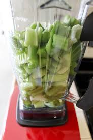 I Make This Celery Juice Recipe Every Day To Banish Bloating No Juicer Needed Celery Juice Benefits Juicing Recipes Healthy Juices