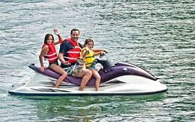 See more ideas about jet ski, water crafts, skiing. Jetski Fuhrerschein Erwerben Und Fahren In Deutschland Bei Sportschiffahrt