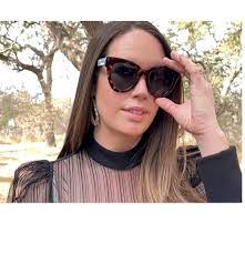 Emily Covey's Instagram, Twitter & Facebook