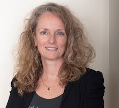 wow, we just surpassed 100 likes! Thank you everyone! Enjoy this wee  reminder here of what Gutha sounds like . You find the sound track for  Gradh Eeh at the bottom of this page  https://theweaverhere.wixsite.com/meaningincelticblood/single-post/2018/11  ...