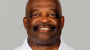 Chargers announce more coaching moves