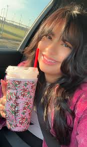 Review of bubblegum 7fizz drink with extra sweet and cream options