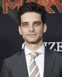 Jeff Ward as Chris Mclean and Jamal Duff as Chef Hatchet in hypothetical  live action Total Drama project (With an array of unknown actors between 20  and 26 as the contestants) : r/Fancast