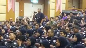 Pejabat ketua pendaftar mahkamah persekutuan malaysia. Ali Hamsa Ynwa Auf Twitter Bersama Warga Pejabat Ketua Pegawai Keselamatan Kerajaan Malaysia Jpm Turun Padang Dan Sesi Soal Jawab Turunpadang Http T Co O8fgjbgx1u