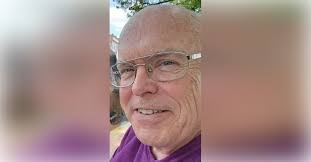 Katie Greenwell's Instagram, Twitter & Facebook