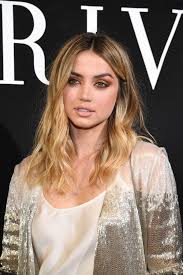 Ana de armas has credited the director of hands of stone, jonathan jakubowicz for having discovered her. Ana De Armas Smoky Eyes Looks Stylebistro
