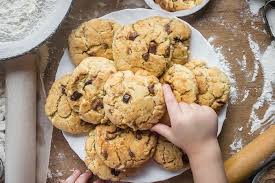 Cookies Moelleux Aux Pepites De Chocolat Alleges Kiss My Chef En 2020 Cookies Moelleux Cookies Moelleux Aux Pepites De Chocolat Recette Moelleux