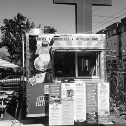 Pig Patas Food Truck (Hawthorne) — Mexican restaurant food truck in Portland, Oregon