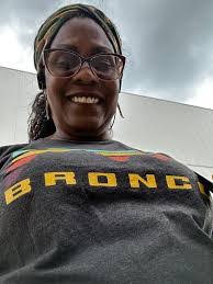 Yolanda Claiborne's Instagram, Twitter & Facebook