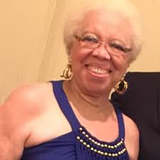 Leona Perry (@boismynewpet)