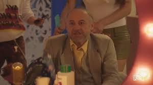 Ingrid se sale con la suya y chantajea a juanc (víctor tarazona) con el comprobante a cambio de que monte su boutique.el fiscal le tiende una trampa a cristina (cony camelo) para que pierda el tiempo y no logre su objetivo.en el momento en que lala (isabella santiago) y manolo tienen una íntima conversación sobre sus planes, francisco (ricardo mejía) escucha y lo descubren. Hablemos De Telenovelas Primer Vistazo Lala S Spa Rcn 2019