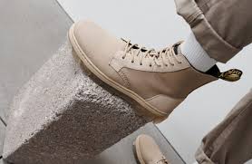 With sizes for infants all the way to teens, these docs shoes are for the next generation of rebels. How To Break In Size Lace Dr Martens The Shoe Diary