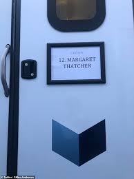 She is best known for portraying c.j. The Crown S Gillian Anderson Shares A Glimpse Of Her First Day On Set Aktuelle Boulevard Nachrichten Und Fotogalerien Zu Stars Sternchen