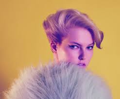 Mossi, scalati e long bob! Tagli Capelli Corti Medi E Lunghi Donna Inverno 2020 2021