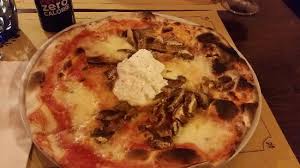 Fare un piatto veloce ma particolare, anche. Pizza Con Porcini Freschi E Stracciatella Di Burrata Al Tartufo Bild Von Il Pipistrello Florenz Tripadvisor