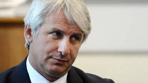 Anunțul a fost făcut miercuri seară, după consultările de astăzi cu partidele. Fosta SoÅ£ie A Ministrului FinanÅ£elor Nu Poate Justifica Peste 200 000 De Euro