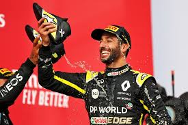 Daniel joseph ricciardo (/ r ɪ ˈ k ɑːr d oʊ / ricardo; Changing Gear Daniel Ricciardo Leaves Renault For Mclaren The Checkered Flag