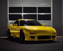 yellow mica fd rx7 in such great conditions looks like it got rolled out the dealership yesterday mazda r rx7 mazda rx7 japanese sports cars