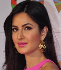 Katrina Kaif S Pink Lipstick Is Worth Taking To Date Night Hauterfly Katrina Kaif Wallpapers Katrina Kaif Katrina Kaif Hot Pics