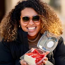 Check out these unique mountain-style birdhouses 🐦🌻🐦🌻 John Epperly from  Diane's Front Perch creates these pieces, using reclaimed driftwood to  align with his business's essence of recycling. With over 25 years of