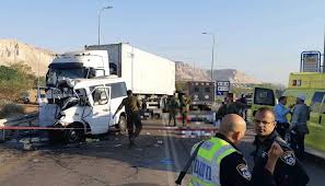 Jun 07, 2021 · el accidente ocurrió hacia las 03h30 (22h30 gmt). Seis Muertos Y Cinco Heridos En Un Accidente En El Valle Del Jordan Aurora