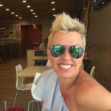 Lynn Whitehurst's Instagram, Twitter & Facebook