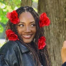 Lady Lush (@chy_annee19)